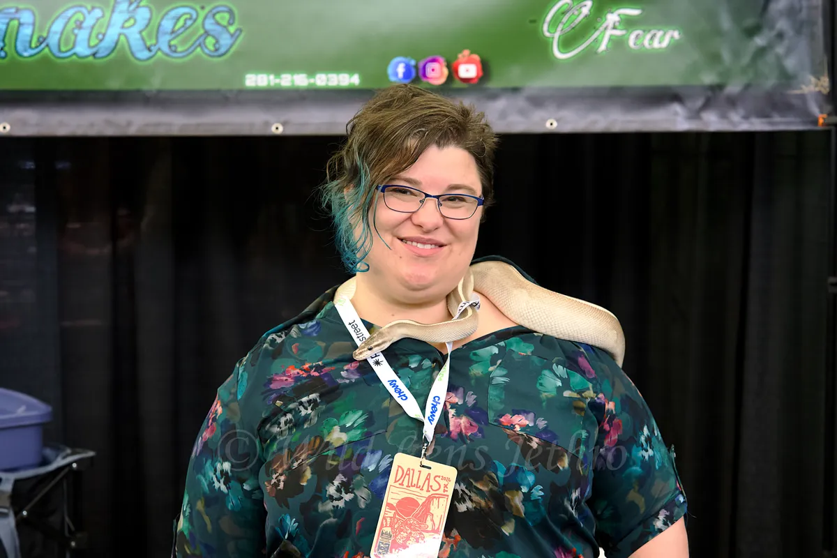 Davina From Skyward Snakes